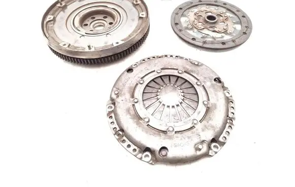 Volvo S40 Clutch set kit 3M51-6477-EB 3M516477EB 3M517563BC