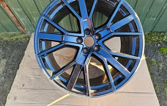 Audi e-tron R21 alloy rim 4KE601025Aj