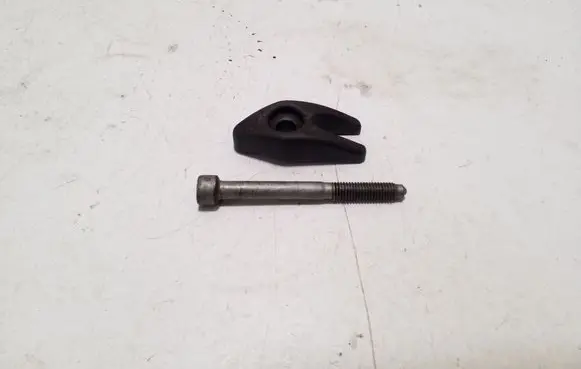 Ford Galaxy Fuel Injector clamp holder 9674341880