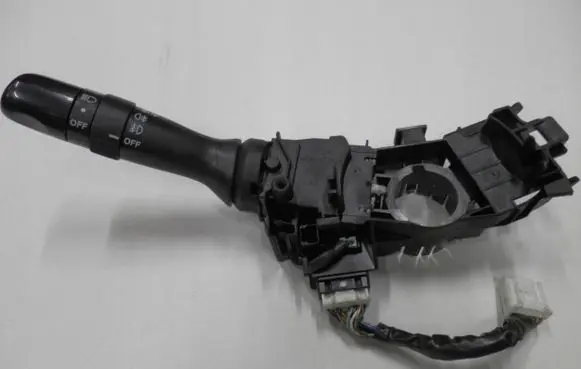 Lexus IS 220D-250-350 Tailgate/trunk/boot open switch 4211017F219OE