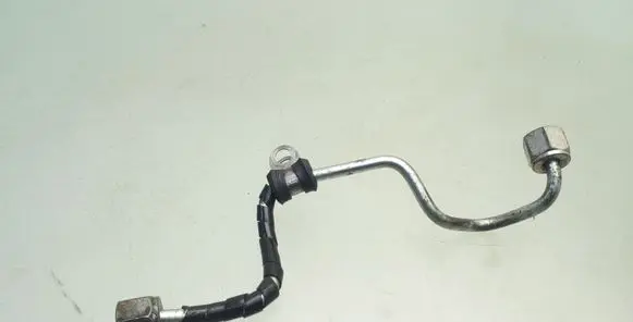 Jaguar S-Type Fuel injector supply line/pipe 