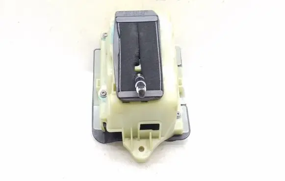 Mercedes-Benz C W204 Gear shifter/selector A2042677524 038340186 204267003