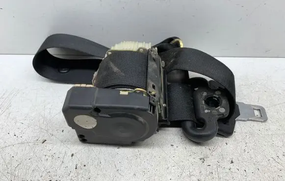 Mercedes-Benz C W203 Rear seatbelt 43594D