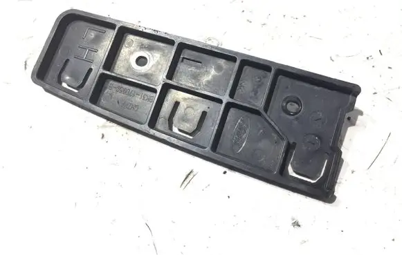 Ford Transit Fender mounting bracket BK3117D959B