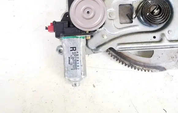 Chrysler 300M Front door window regulator motor 40211098602 4574107