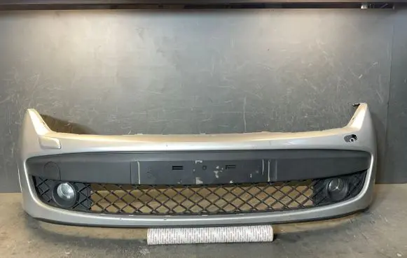 Renault Laguna III Front bumper 620100529R