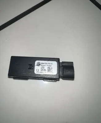 Skoda Fabia Mk3 (NJ) USB socket connector 5Q0035726M