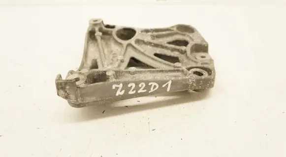 Opel Antara A/C compressor mount bracket 96868422
