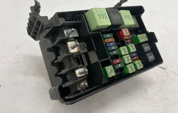 Volkswagen Jetta VI Fuse box set