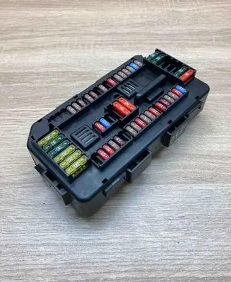 BMW 3 F30 F35 F31 Fuse module 9224879 784296