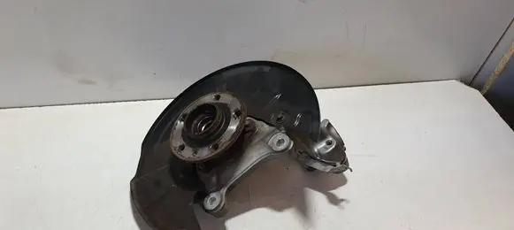 Volvo XC40 Front wheel hub 32221857