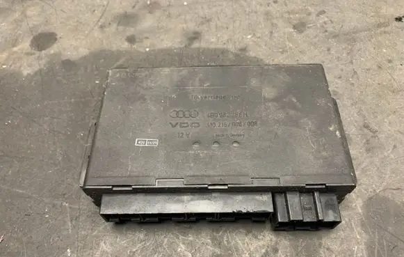 Audi A6 S6 C5 4B Comfort/convenience module 4B0962258H 410215006008