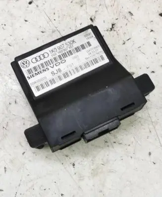 Volkswagen Touran I Gateway control module 1K0907530K 1K0907951