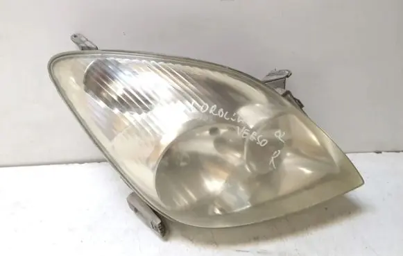 Toyota Corolla Verso E121 Headlight/headlamp
