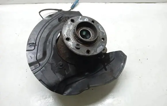 BMW X1 E84 Front wheel hub spindle knuckle