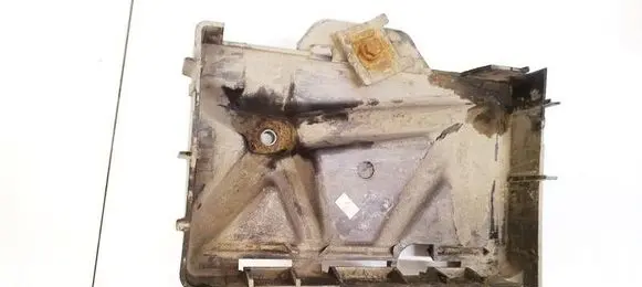 Battery box tray