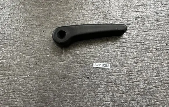 Nissan Patrol Y61 Tailgate trunk handle 9061006J00