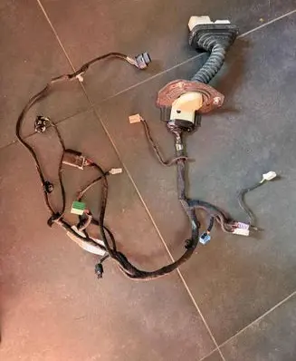 Jeep Grand Cherokee Front door wiring loom/harness boot p68144884ad