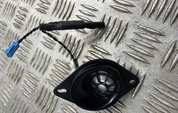 BMW 4 F32 F33 Parcel shelf speaker 9226358 61928910 8907014002