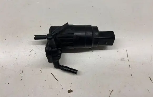 Audi A4 S4 B7 8E 8H Windscreen/windshield washer pump 1t0955651a