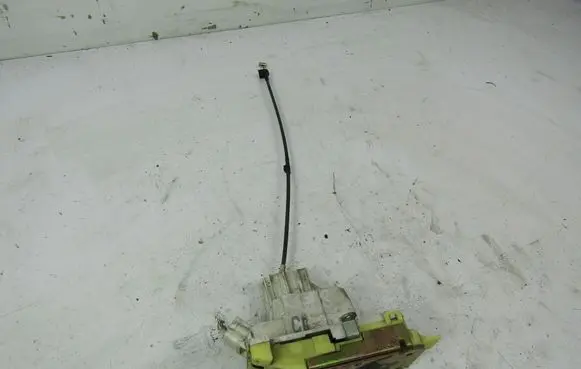 Ford Focus Rear door lock 
