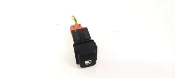 Citroen C4 Grand Picasso Fuel tank opening switch 96530658XT