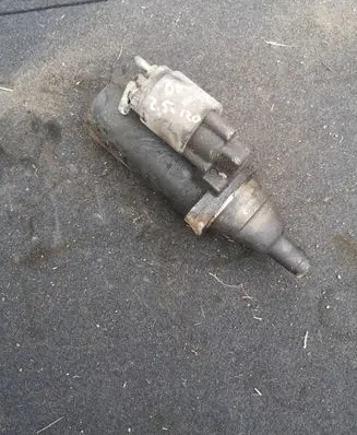 Volkswagen PASSAT B5.5 Starter motor