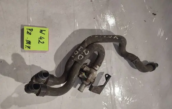 Peugeot 307 Engine coolant pipe/hose 64654643