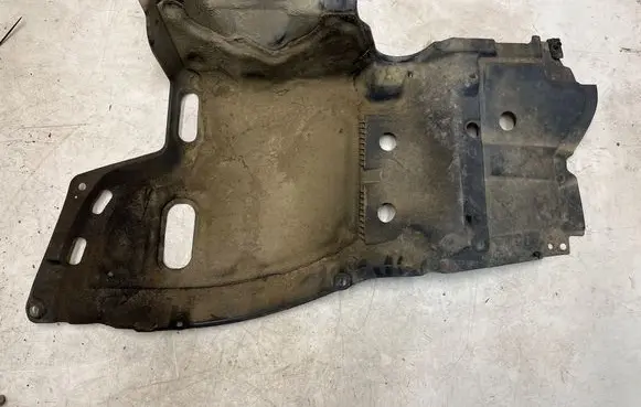 Toyota Corolla Verso AR10 Engine splash shield/under tray 514090F012