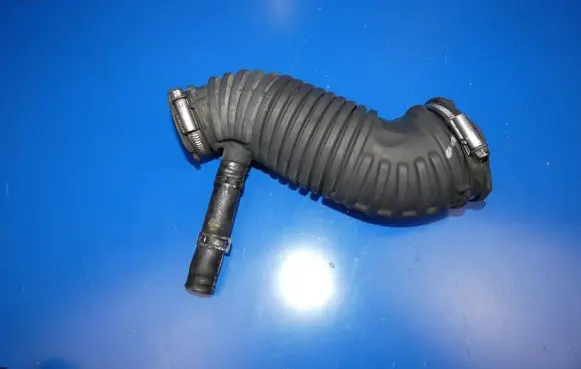 KIA Sportage Turbo air intake inlet pipe/hose 28130D3200 LSA1376