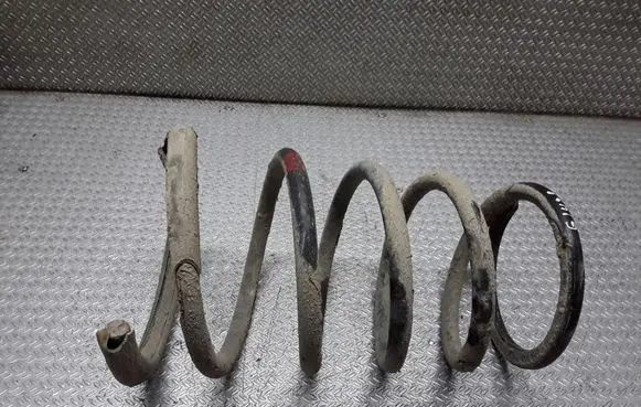 Nissan X-Trail T30 Rear coil spring