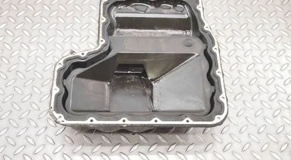Jaguar XJ X350 Oil sump 4R8Q6675GA