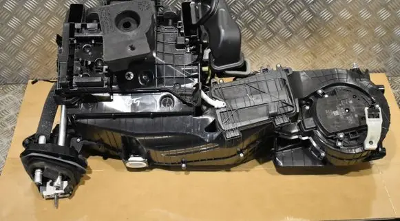 BMW X5 G05 Heater blower radiator 683298555