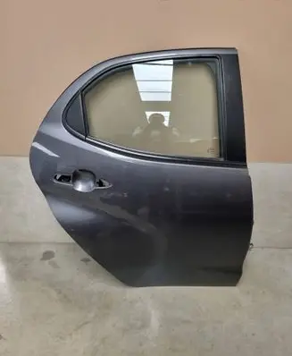 Toyota Yaris XP210 Rear door