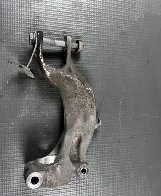 Audi SQ7 Lower shock absorber bracket 4M0413037