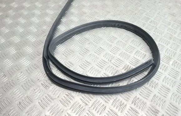 Toyota Yaris Front door rubber seal