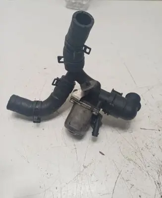 Mercedes-Benz C W205 Coolant heater control valve A6512000231