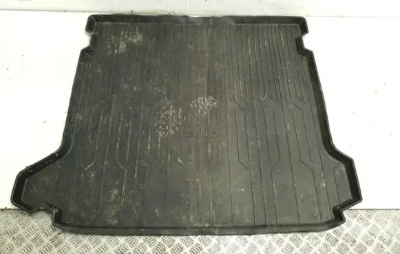 Trunk/boot mat liner