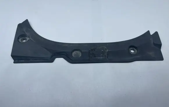 Audi A8 S8 D4 4H Fender end trim 4H0823746C