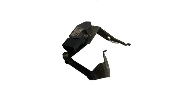 Volvo XC90 Rear air suspension level height sensor 31681287