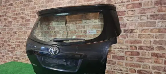 Toyota Verso Tailgate/trunk/boot lid