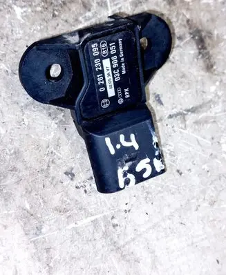Volkswagen Golf Plus Air pressure sensor 0261230095