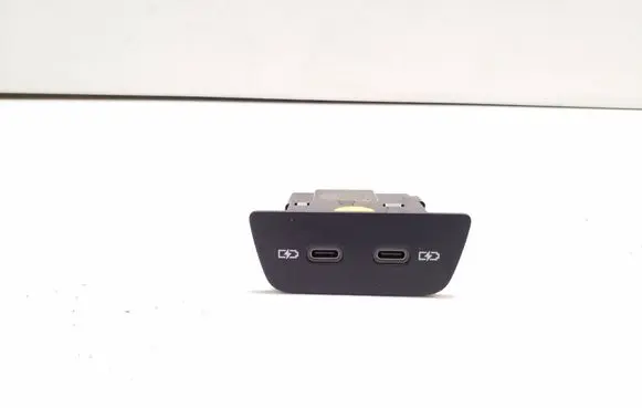 Volkswagen T-Roc USB socket connector 2G6035718