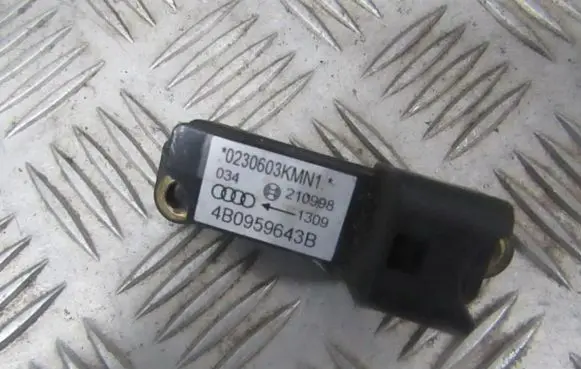 Audi A6 S6 C5 4B Airbag deployment crash/impact sensor 4b0959643b