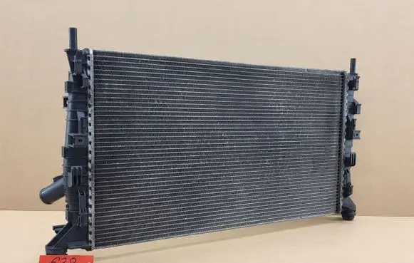 Mazda 3 I Coolant radiator