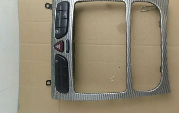 Mercedes-Benz C W203 Radio/GPS head unit trim A2036802439