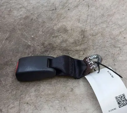Citroen C-Crosser Rear seatbelt buckle