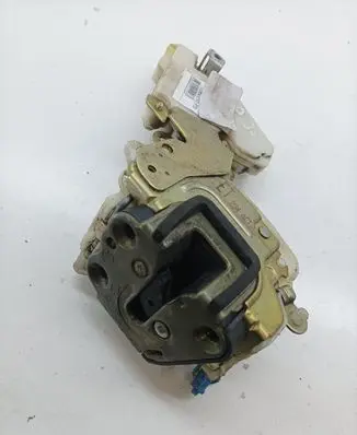 Nissan Terrano Front door lock 8055291L60