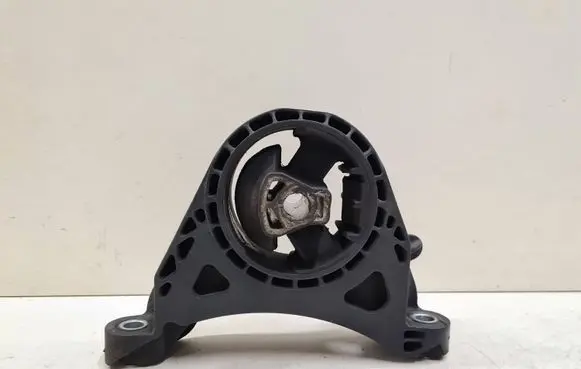 Engine mount bracket