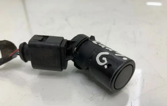 Audi A4 S4 B7 8E 8H Parking PDC sensor 2687506 FS310806